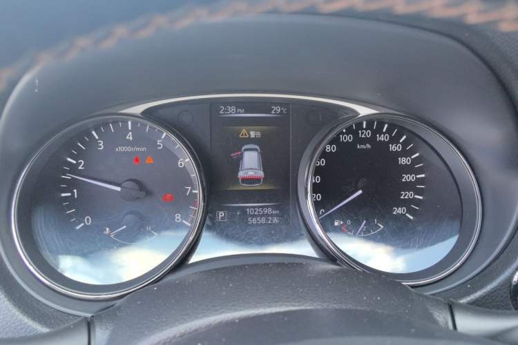 Used Nissan X-Trail 2014 2.0L CVT Comfort Edition 2WD Instrument Cluster