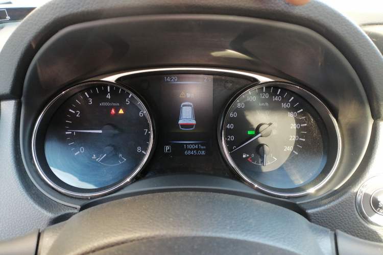Used Nissan X-Trail 2014 2.0L CVT Comfort Edition 2WD Instrument Cluster