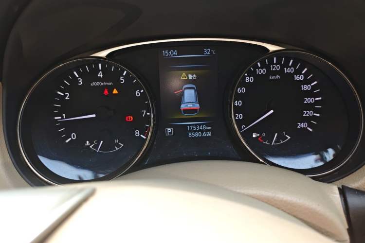 Used Nissan X-Trail 2014 2.5L CVT Luxury Edition 4WD Instrument Cluster