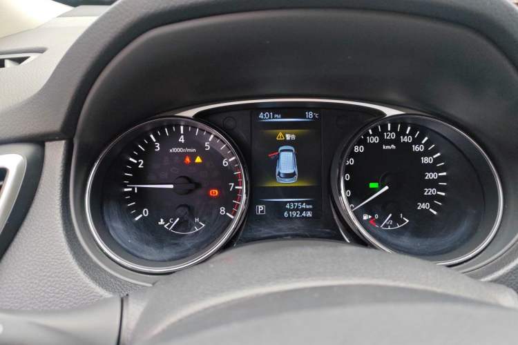 Used Nissan X-Trail 2014 2.0L CVT Comfort Edition 2WD Instrument Cluster
