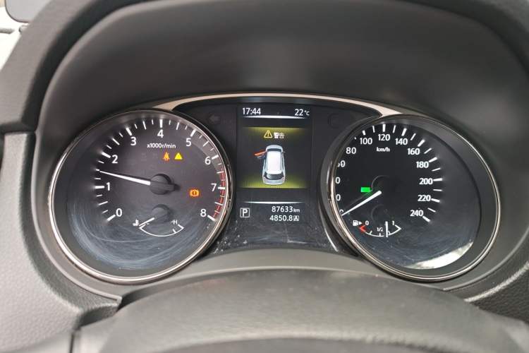 Used Nissan X-Trail 2014 2.0L CVT Comfort Edition 2WD Instrument Cluster