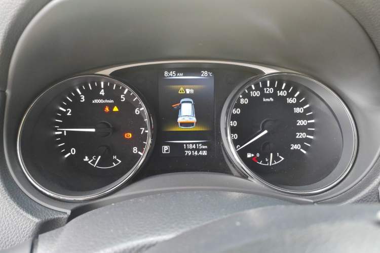 Used Nissan X-Trail 2014 2.0L CVT Comfort Edition 2WD Instrument Cluster