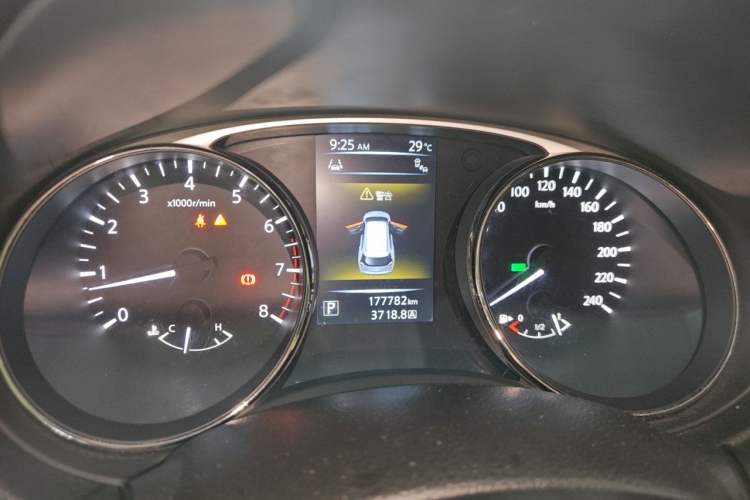 Used Nissan X-Trail 2014 2.5L CVT Luxury Edition 4WD Instrument Cluster