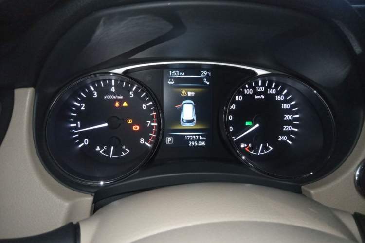 Used Nissan X-Trail 2014 2.5L CVT Luxury Edition 4WD Instrument Cluster