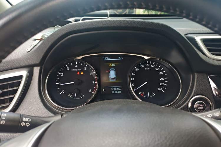Used Nissan X-Trail 2014 2.0L CVT Comfort Edition 2WD Instrument Cluster