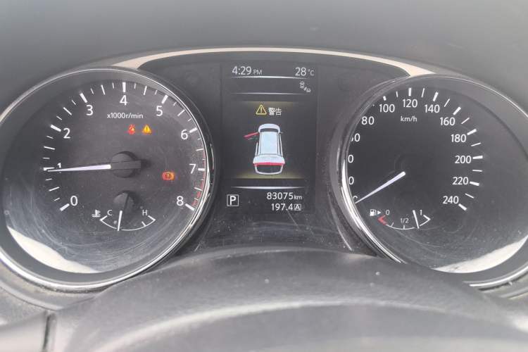 Used Nissan X-Trail 2014 2.5L CVT Luxury Edition 4WD Instrument Cluster