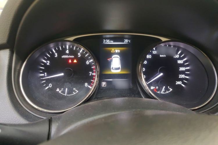 Used Nissan X-Trail 2014 2.5L CVT Leading Edition 4WD Instrument Cluster