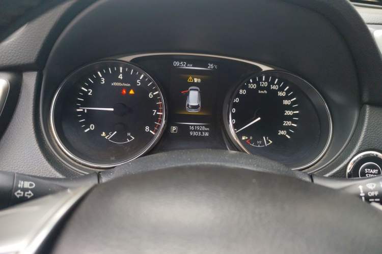 Used Nissan X-Trail 2014 2.0L CVT Comfort Edition 2WD Instrument Cluster