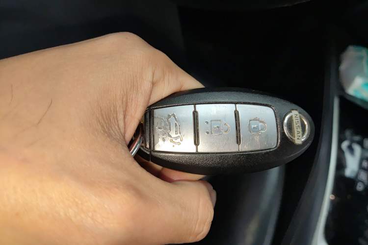 Used Nissan X-Trail 2014 2.0L CVT Comfort Edition 2WD Interior 1
