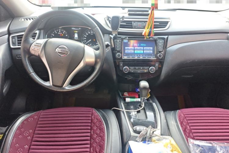 Used Nissan X-Trail 2014 2.0L CVT Comfort Edition 2WD Interior 2