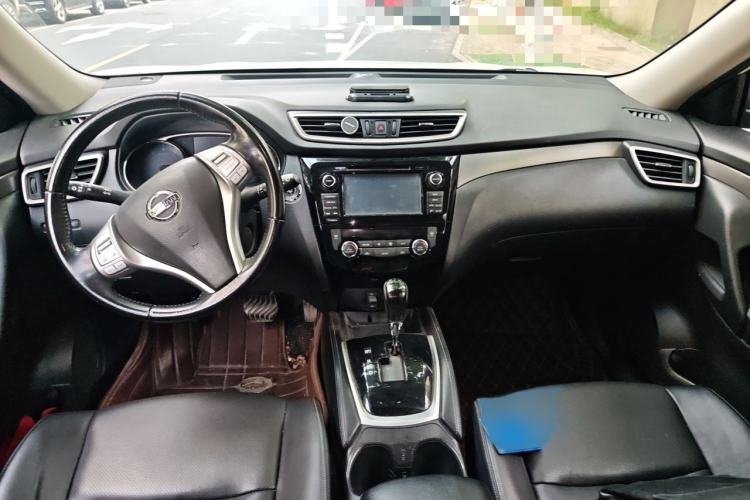 Used Nissan X-Trail 2014 2.0L CVT Smart Edition 2WD Interior 2