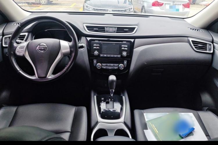 Used Nissan X-Trail 2014 2.0L CVT Comfort Edition 2WD Interior 3