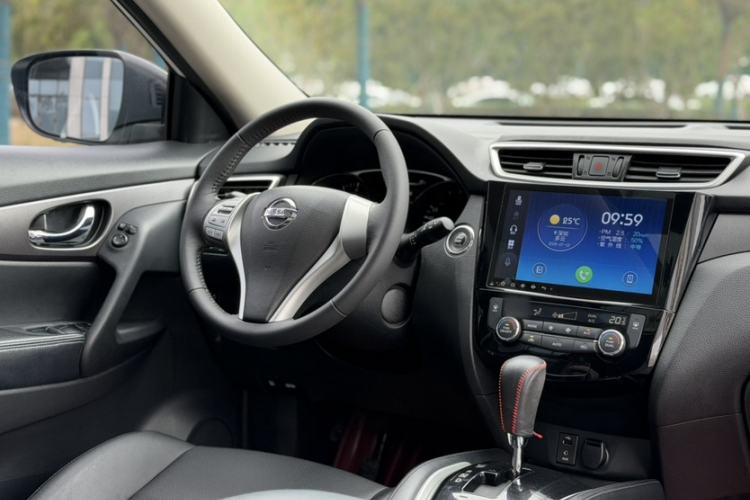 Used Nissan X-Trail 2014 2.0L CVT Comfort Edition 2WD Interior 7