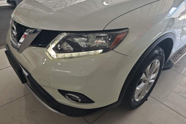 Used Nissan X-Trail 2014 2.0L CVT Comfort Edition 2WD Left Front Headlight