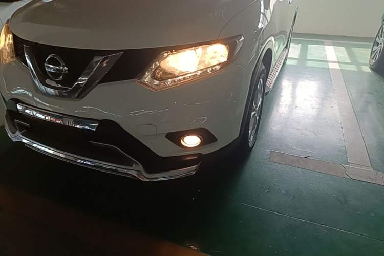 Used Nissan X-Trail 2014 2.0L CVT Comfort Edition 2WD Left Front Headlight