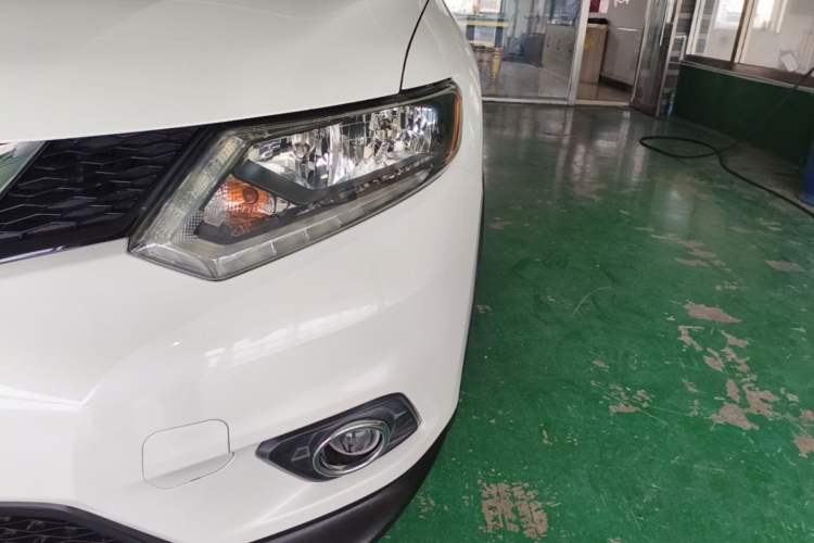 Used Nissan X-Trail 2014 2.5L CVT Luxury Edition 4WD Left Front Headlight