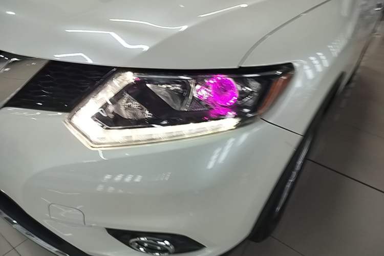 Used Nissan X-Trail 2014 2.0L CVT Comfort Edition 2WD Left Front Headlight