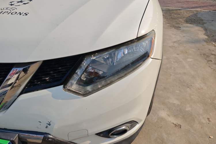 Used Nissan X-Trail 2014 2.5L CVT Leading Edition 4WD Left Front Headlight