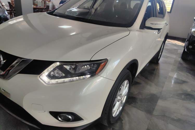 Used Nissan X-Trail 2014 2.0L CVT Comfort Edition 2WD Left Front Headlight