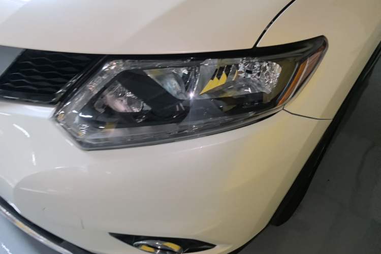 Used Nissan X-Trail 2014 2.0L CVT Comfort Edition 2WD Left Front Headlight
