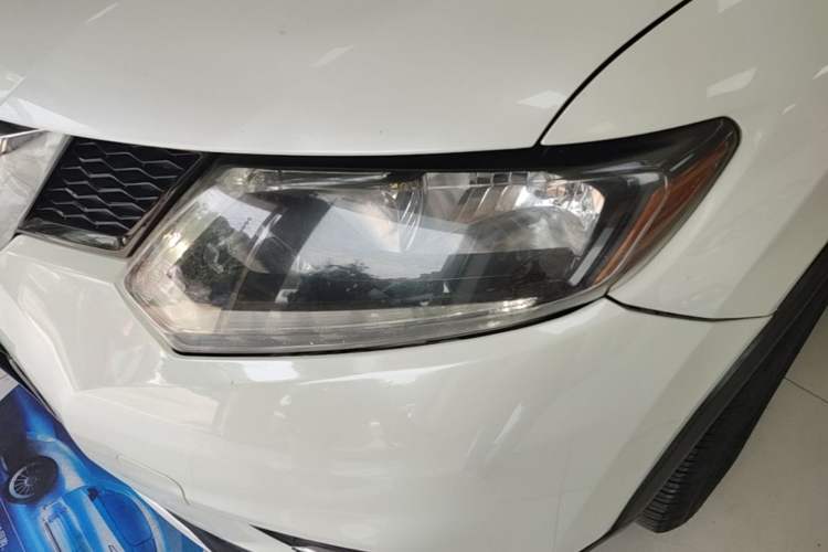 Used Nissan X-Trail 2014 2.0L CVT Smart Edition 2WD Left Front Headlight