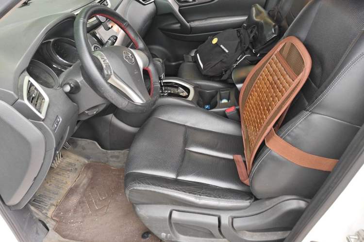 Used Nissan X-Trail 2014 2.0L CVT Comfort Edition 2WD Left Front Seat
