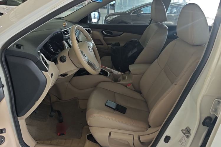 Used Nissan X-Trail 2014 2.0L CVT Comfort Edition 2WD Left Front Seat
