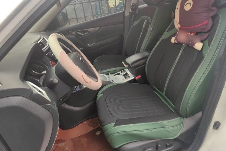 Used Nissan X-Trail 2014 2.5L CVT Luxury Edition 4WD Left Front Seat