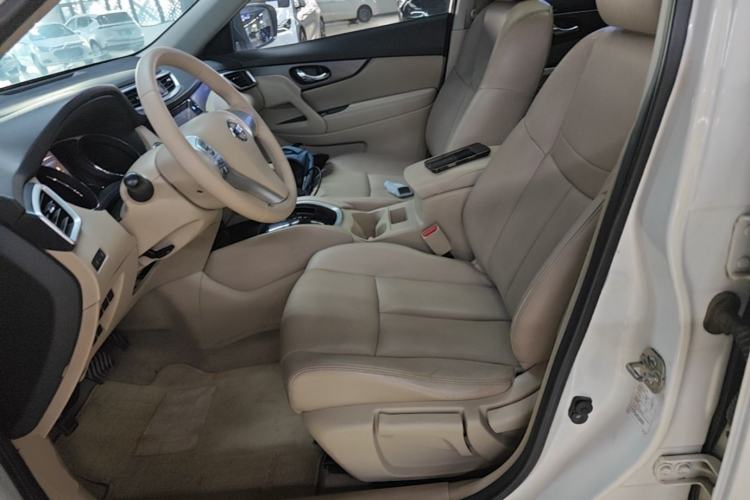 Used Nissan X-Trail 2014 2.0L CVT Comfort Edition 2WD Left Front Seat