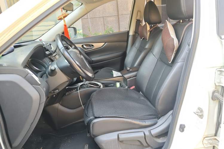 Used Nissan X-Trail 2014 2.0L CVT Comfort Edition 2WD Left Front Seat