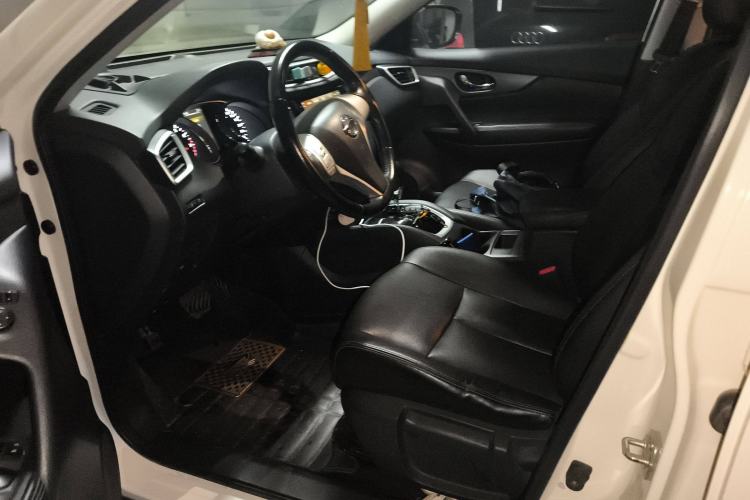 Used Nissan X-Trail 2014 2.0L CVT Comfort Edition 2WD Left Front Seat