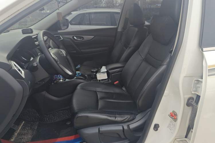 Used Nissan X-Trail 2014 2.0L CVT Comfort Edition 2WD Left Front Seat