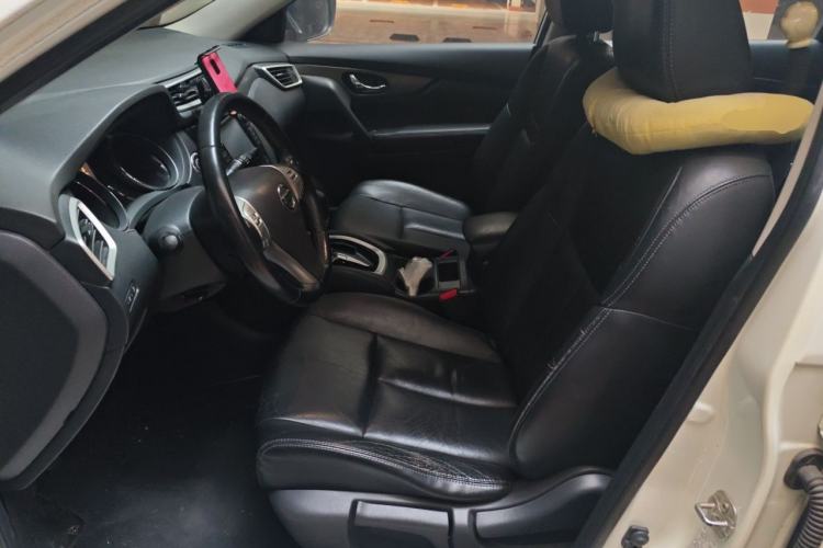 Used Nissan X-Trail 2014 2.0L CVT Smart Edition 2WD Left Front Seat