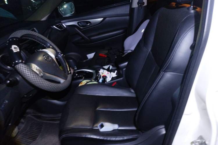 Used Nissan X-Trail 2014 2.0L CVT Comfort Edition 2WD Left Front Seat