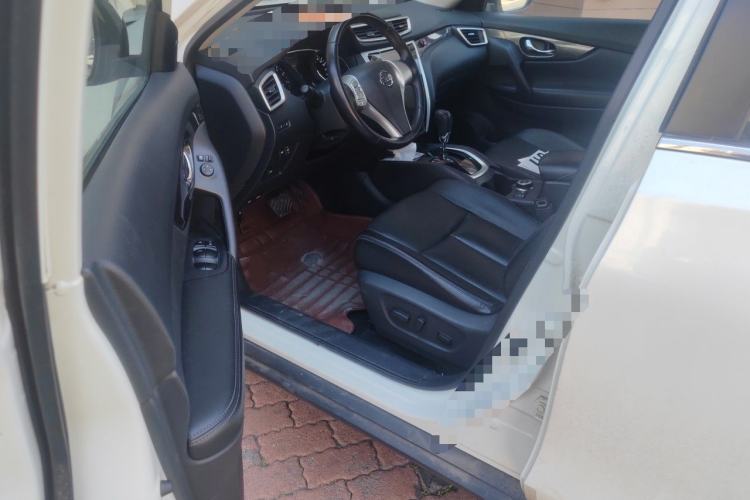 Used Nissan X-Trail 2014 2.5L CVT Luxury Edition 4WD Left Front Seat