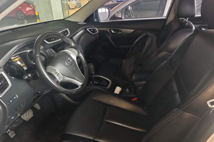 Used Nissan X-Trail 2014 2.0L CVT Comfort Edition 2WD Left Front Seat