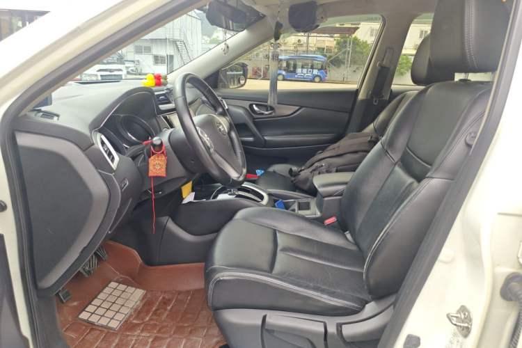Used Nissan X-Trail 2014 2.0L CVT Comfort Edition 2WD Left Front Seat