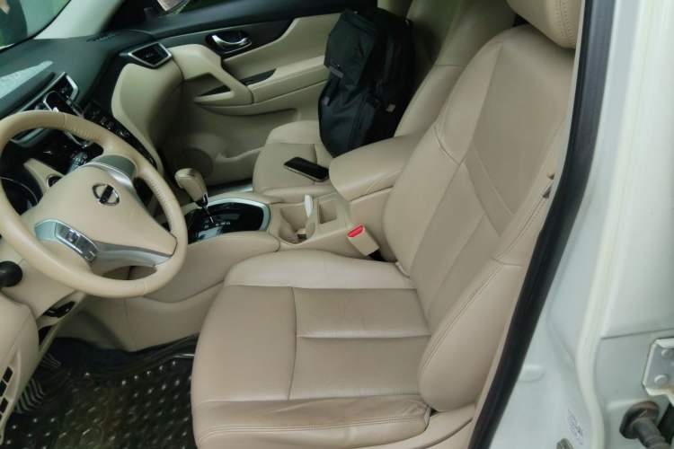 Used Nissan X-Trail 2014 2.0L CVT Comfort Edition 2WD Left Front Seat