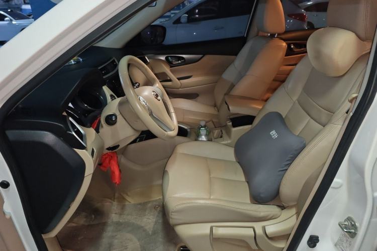 Used Nissan X-Trail 2014 2.0L CVT Comfort Edition 2WD Left Front Seat