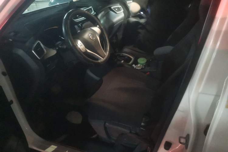 Used Nissan X-Trail 2014 2.0L CVT Comfort Edition 2WD Left Front Seat