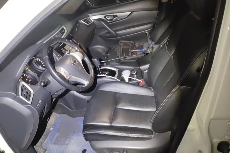 Used Nissan X-Trail 2014 2.5L CVT Luxury Edition 4WD Left Front Seat