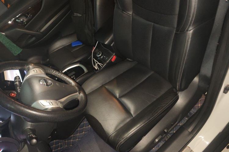 Used Nissan X-Trail 2014 2.5L CVT Ultimate Edition 4WD Left Front Seat