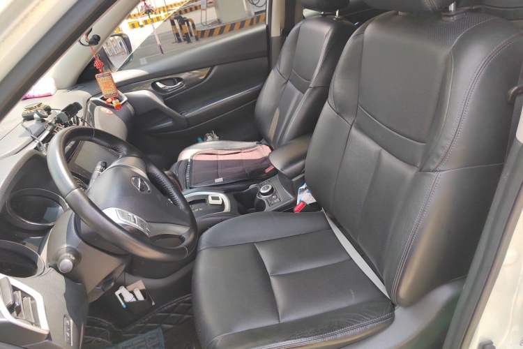 Used Nissan X-Trail 2014 2.5L CVT Luxury Edition 4WD Left Front Seat