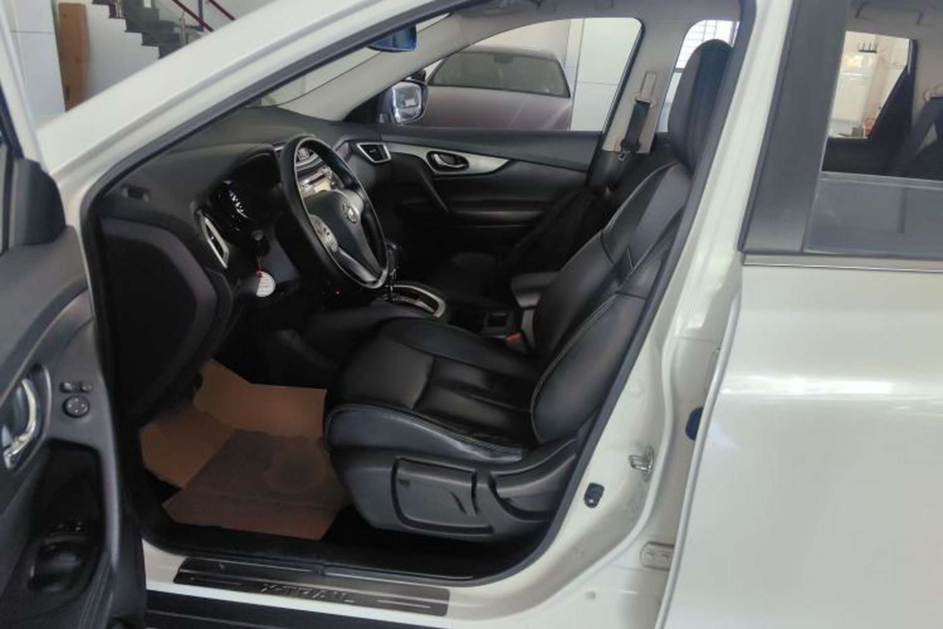 Used Nissan X-Trail 2014 2.0L CVT Comfort Edition 2WD Left Front Seat
