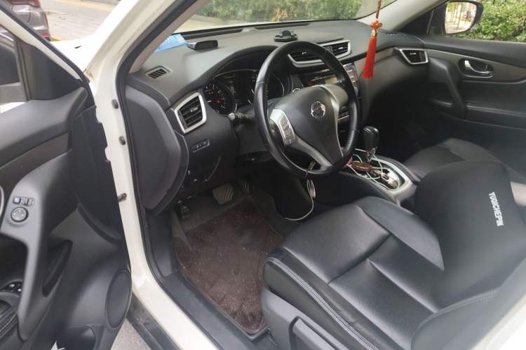 Used Nissan X-Trail 2014 2.0L CVT Comfort Edition 2WD Left Front Seat