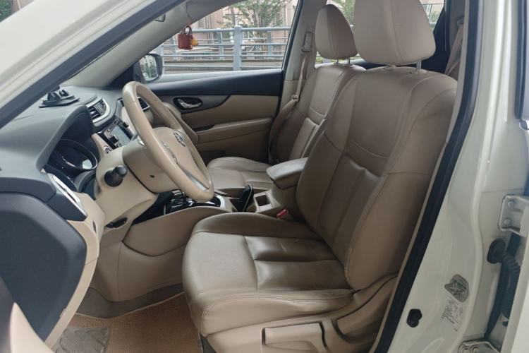 Used Nissan X-Trail 2014 2.0L CVT Comfort Edition 2WD Left Front Seat