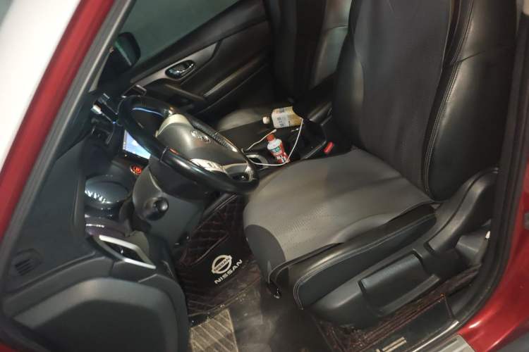 Used Nissan X-Trail 2014 2.0L CVT Comfort Edition 2WD Left Front Seat
