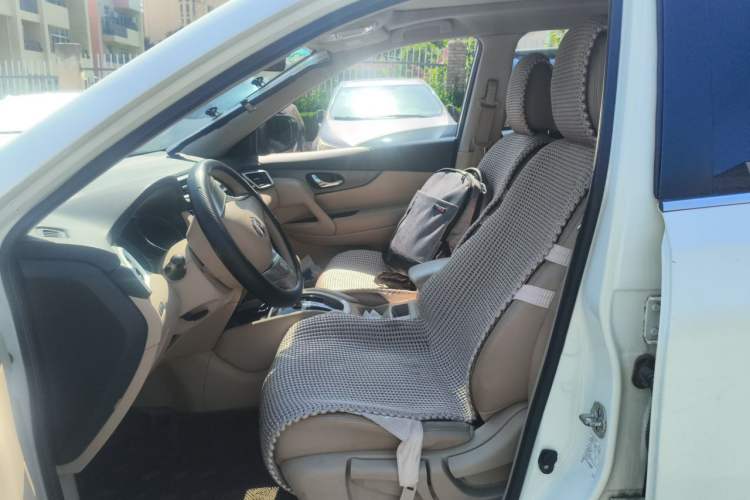 Used Nissan X-Trail 2014 2.0L CVT Comfort Edition 2WD Left Front Seat