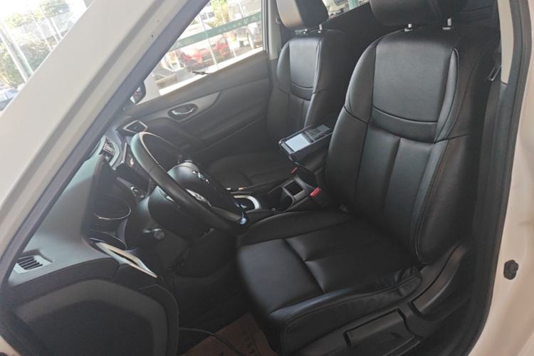 Used Nissan X-Trail 2014 2.0L CVT Comfort Edition 2WD Left Front Seat