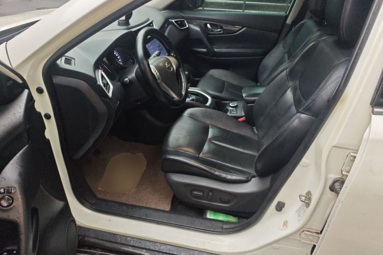 Used Nissan X-Trail 2014 2.5L CVT Luxury Edition 4WD Left Front Seat